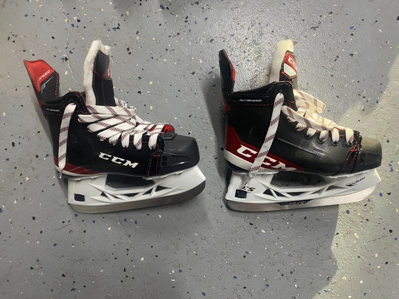 CCM JetSpeed FT485 Ice Hockey Skates - Junior size 2.5 LIKE NEW