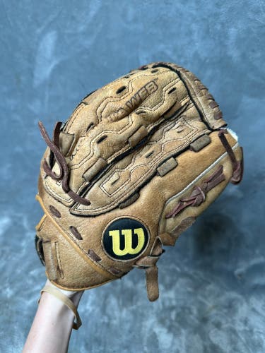 Brown Wilson A440 RH Softball Glove 11.5" (Used)