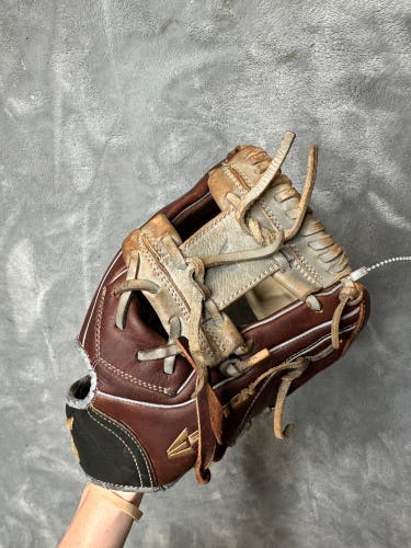 Brown Easton Mako RH Infield Baseball Glove 11" (Used)