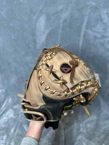 Black All Star Pro Elite CM3000 RH Catcher's Baseball Glove 31.5” (Used)