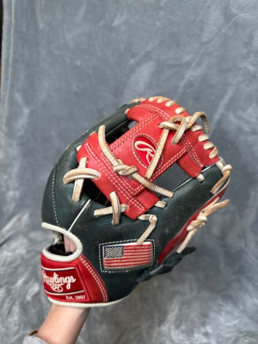 Blue Rawlings Gold Glove Elite RH Infield Baseball Glove 11.5" (Used)