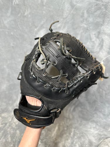 Black Mizuno Power Close RH First Base Baseball Glove 10" (Used)