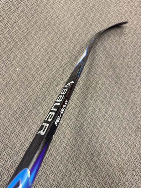 Intermediate Bauer Vapor Flylite Left Hand Hockey Stick P92 55 Flex (New)