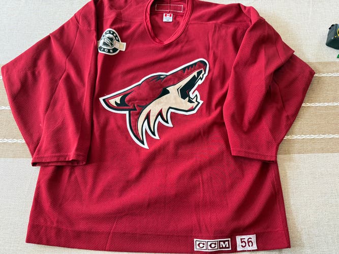 Phoenix Coyotes Red Size 56 Men's CCM Pro Stock Training Camp or Practice Jersey (New)