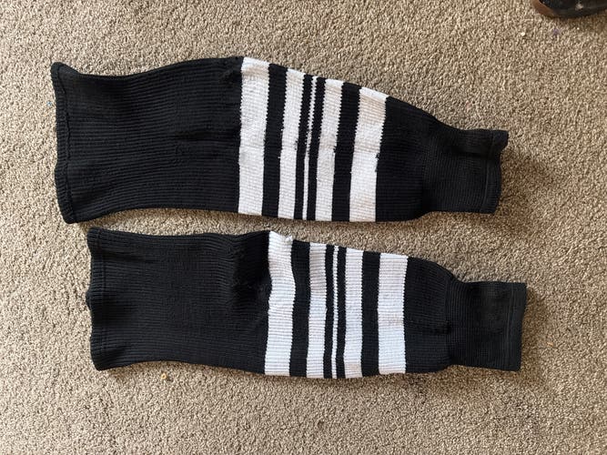 24” Black Senior Knit Socks (Used)