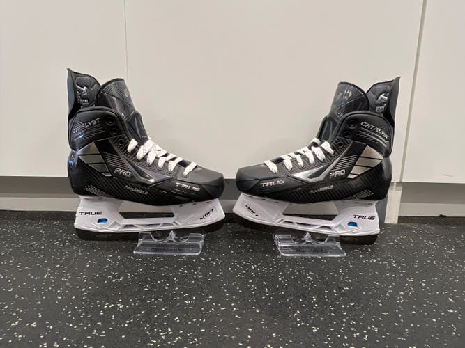 True Catalyst Pro Hockey Skates 7.5 (New)