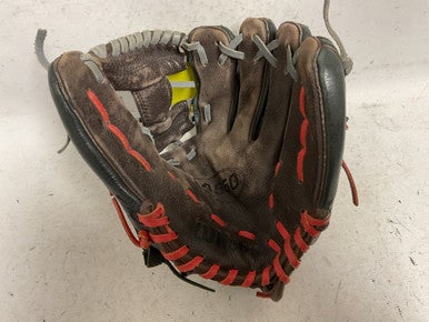 Used Wilson A550 Baseball Glove RH Throw Maroon 11 1/4" 11855-S000200752