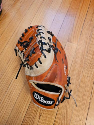 Wilson A2K / A2000 Left-hand throw First Base Baseball Glove 12.5" (Used)