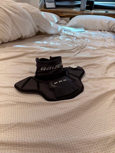 Bauer Pro Goalie neck guard