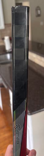 Senior CCM JetSpeed FT7 Right Handed Hockey Stick P28 65 Flex (Used)