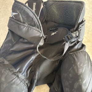 Senior Large Reebok 9K Hockey Pants (Used)