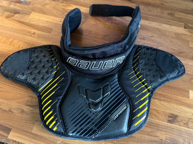 Bauer Supreme Neck Guard Senior