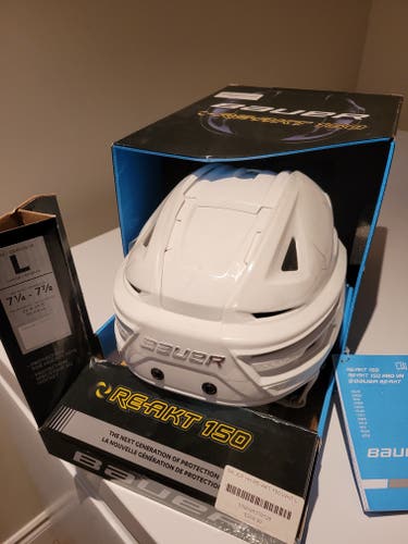 Large Bauer Re-Akt 150 Helmet (New)
