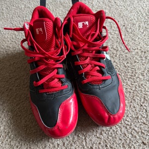 Red Kid's 6y Under Armour High Top Molded Cleats (Used)