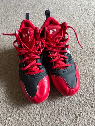 Red Kid's 6y Under Armour High Top Molded Cleats (Used)