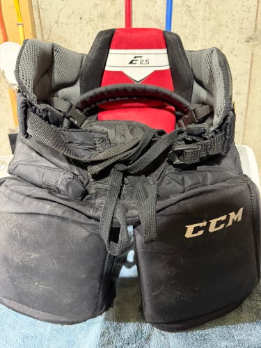 Junior Small CCM Extreme Flex Shield E2.5 Hockey Goalie Pants (Used)