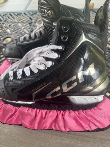CCM Tacks XF Pro Hockey Skates Regular Width 8 (Used)
