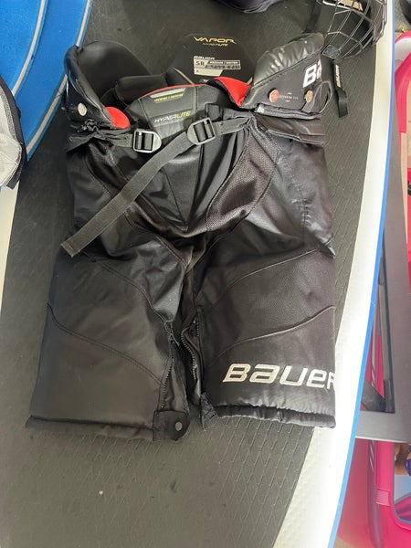Senior Medium Bauer Vapor Hyperlite Hockey Pants (Used)
