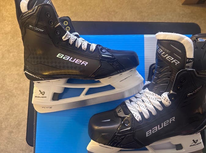 Like New Senior Bauer 8 Fit-2 Supreme Shadow Hockey Skates