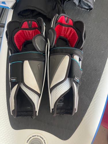 Senior CCM JetSpeed FT6 14" Shin Pads (Used)