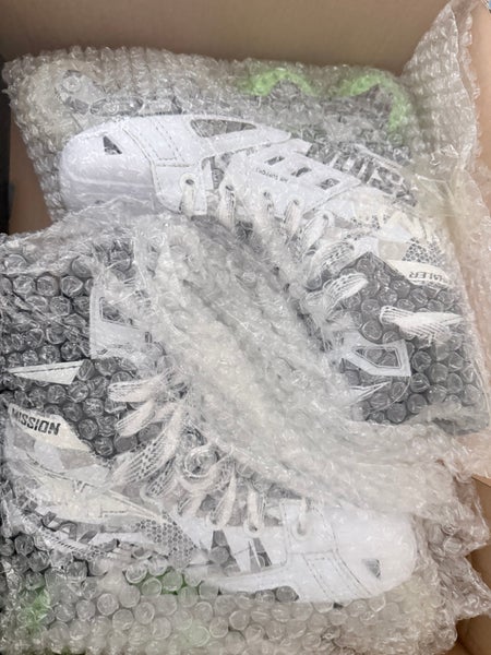 Mission Inhaler WM03 Inline Skates Wide Width Size 4 (New)