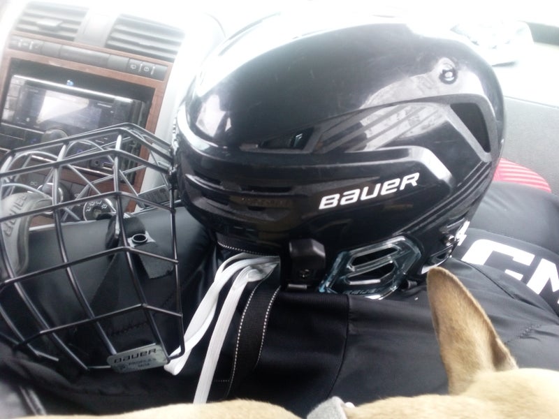 Medium Bauer Re-Akt Helmet Pro Stock (New)
