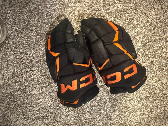 CCM JetSpeed FT6 Gloves 14" (Used)