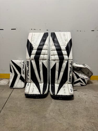 34" 2023 True 7X3 Regular Goalie Full Set (Used)