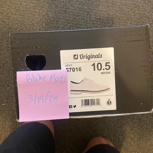 New Footjoy Orignals traditions size 10.5