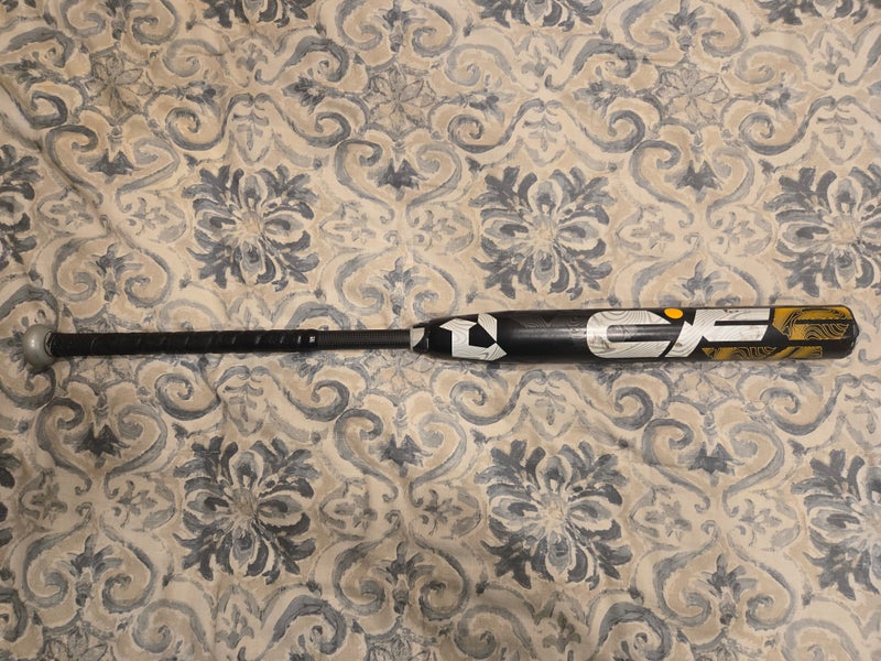 2022 DeMarini CF Composite Bat (-10) 23 oz 33" (Used)