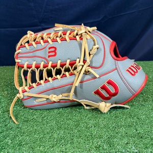 2024 Wilson A2000 LHT Outfield Baseball Glove 12.75" (New)