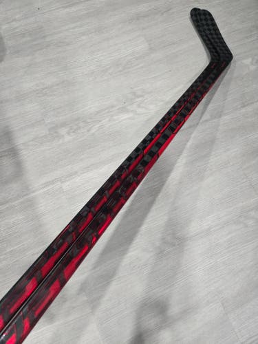 2-pack CCM JetSpeed FT4 Pro: Left 85 Flex P90 Curve