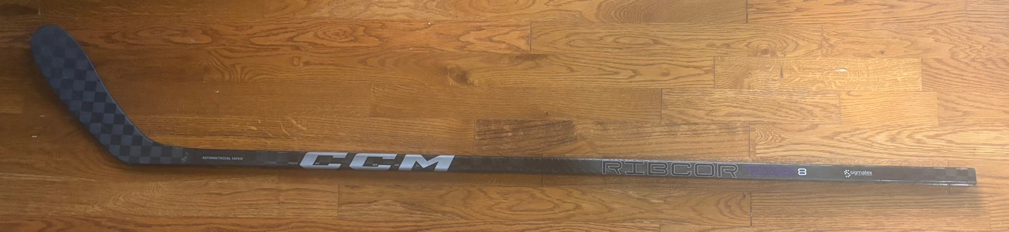 Intermediate CCM Ribcor Trigger 8 Right Handed Hockey Stick P28 50 Flex (Used)