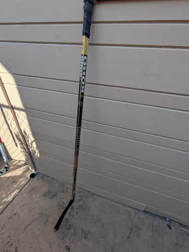 Senior Koho 2271 Right Handed Hockey Stick, CHIPPED TOE (Used)