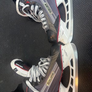 2015 Bauer Vapor X600 Hockey Skates Regular Width 9 (Used)