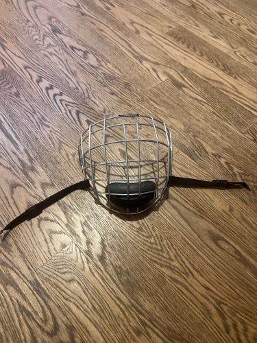 Medium Warrior Krown 2.0 Cage (New)