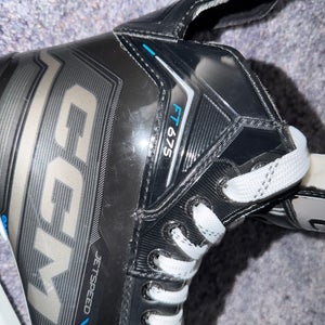 Black/Gray 2023 CCM JetSpeed FT675 Hockey Skates Regular Width 10.5 (Used)