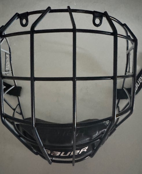 Medium Bauer Profile II Facemask Full Cage (Used) - Black Outside & White Inside "OREO"
