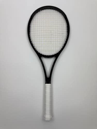 Wilson Pro Staff RF97 V13, 4 3/8 Excellent 9.5/10