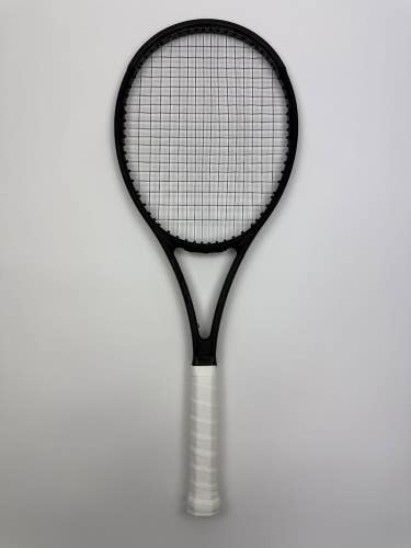 Wilson Pro Staff RF97 V13, 4 3/8 Excellent 9/10