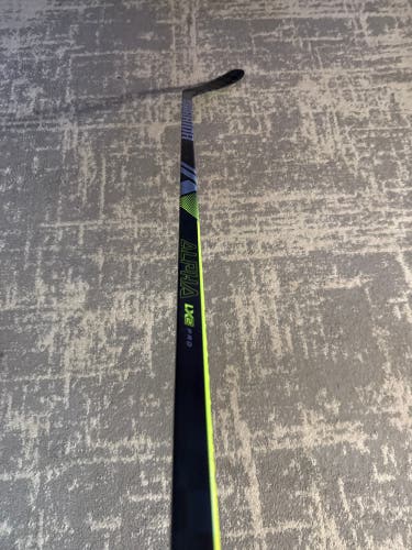 Senior Warrior Alpha LX2 Pro Right Handed Hockey Stick M28 65 Flex (Used)