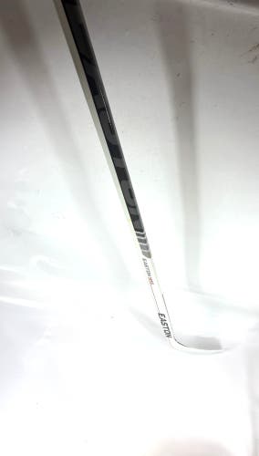 Senior Easton Mako Right Handed Hockey Stick Mid Pattern 100 Flex (New)