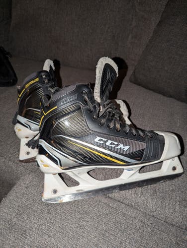 CCM Tacks 9060 Hockey Goalie Skates Regular Width 10 (Used)