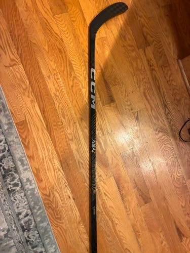 Intermediate CCM Super Tacks AS-V Pro Left Hand Hockey Stick P29 50 Flex (Used)