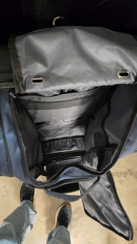 Bownet commander bat bag