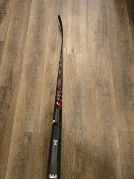 Used SR Bauer Vapor Flylite RH Hockey Stick P88 87 Flex