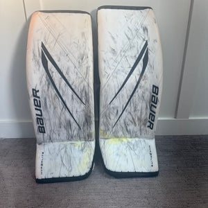 Medium Bauer Vapor Hyperlite 2 Goalie Leg Pads (Used)