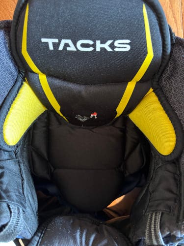 Junior Small CCM Tacks Hockey Pants (Used)