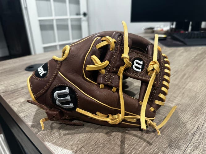 Wilson A800 RH Infield Baseball Glove 11.5" (New)