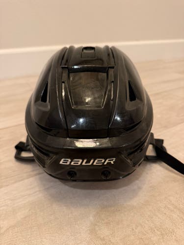 Hockey Player Helmet  - Bauer (Black)